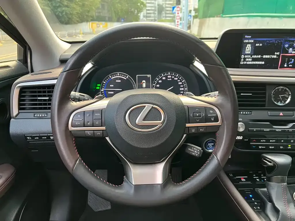 Lexus RX — фото 3