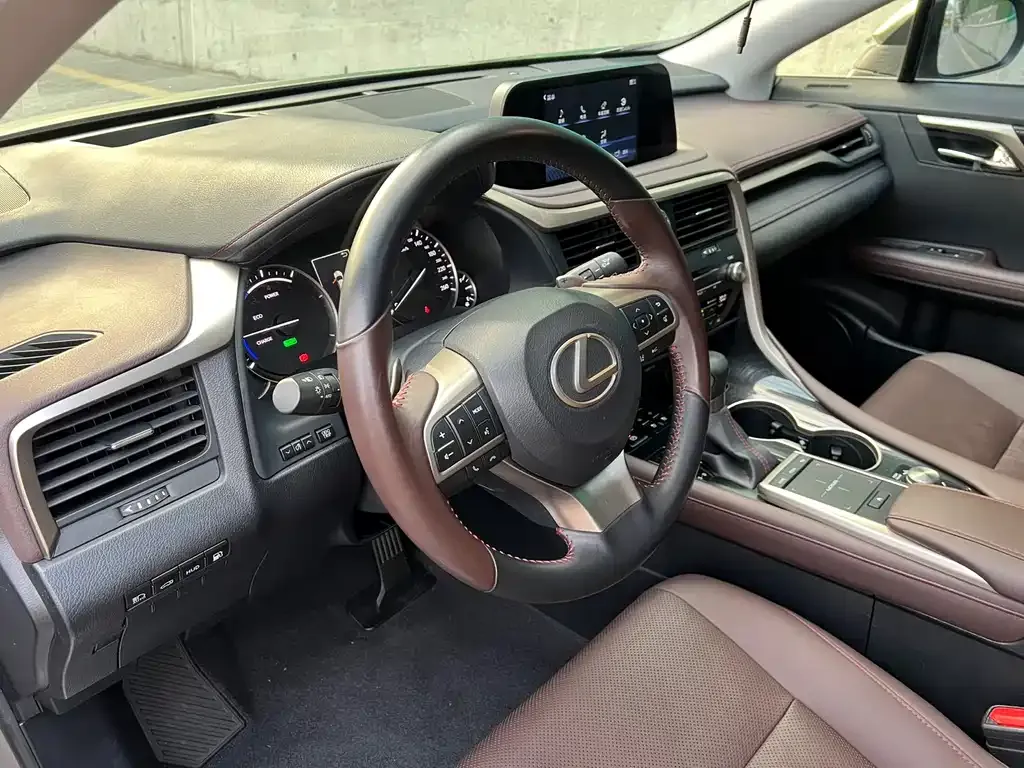 Lexus RX — фото 5