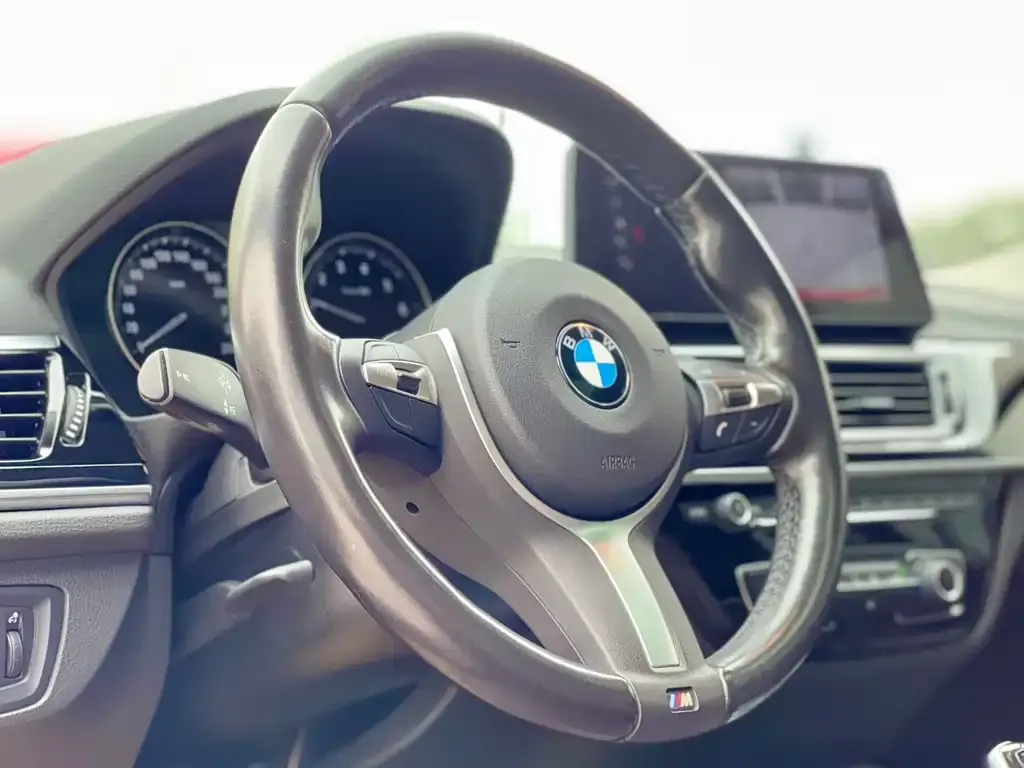 BMW 1 Series 2021 из CN, фото 3