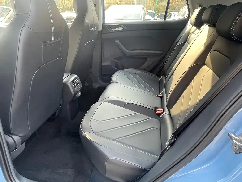 Volkswagen Tharu 2024 из CN, фото 6