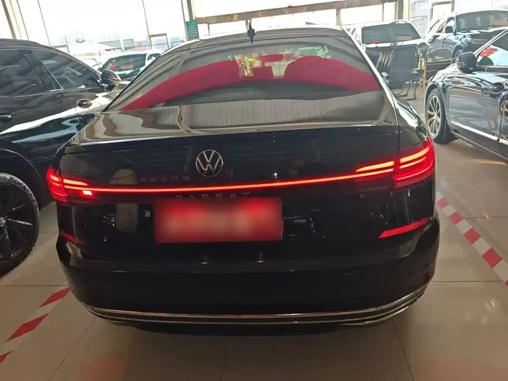 Volkswagen Passat 2022 из CN, фото 6