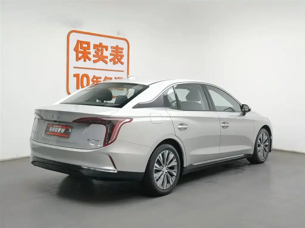 Hongqi E-QM5 2023 из CN, фото 2