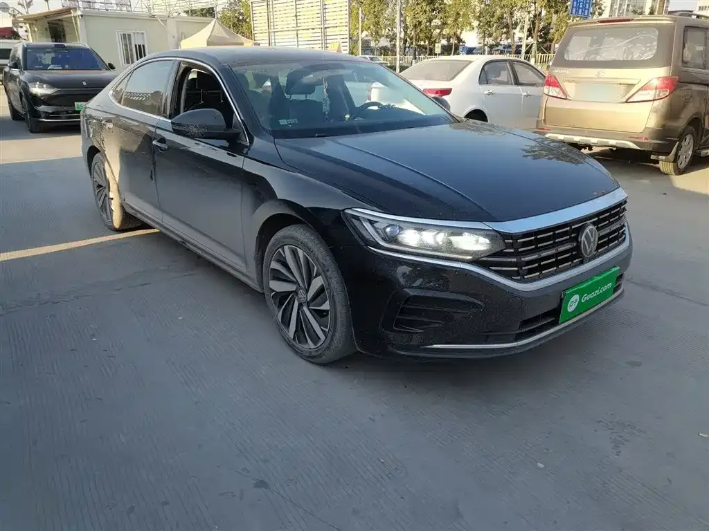 Volkswagen Passat 2023 из CN, фото 10