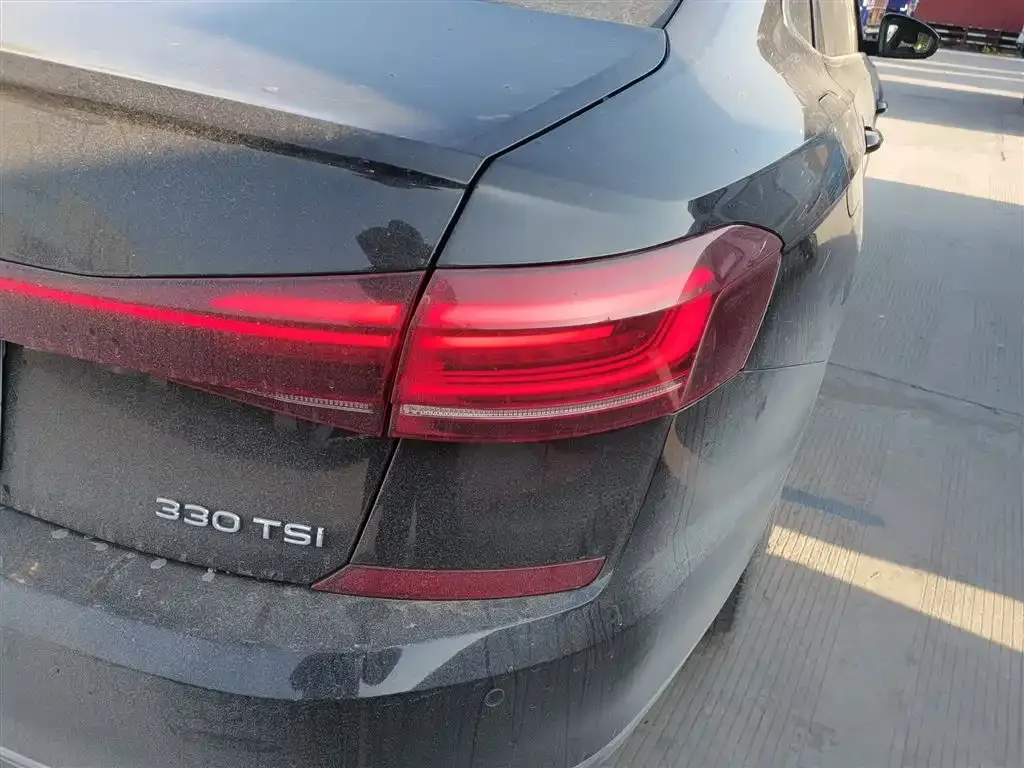 Volkswagen Passat 2023 из CN, фото 3