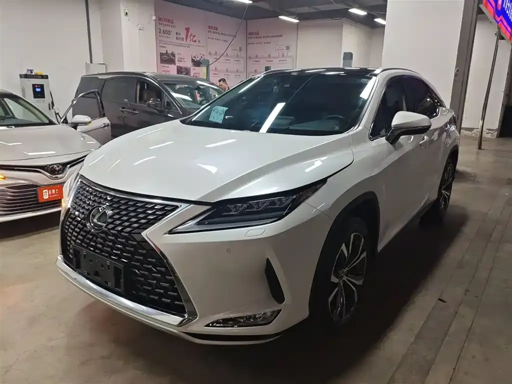 Lexus RX 2023 из CN, фото 1