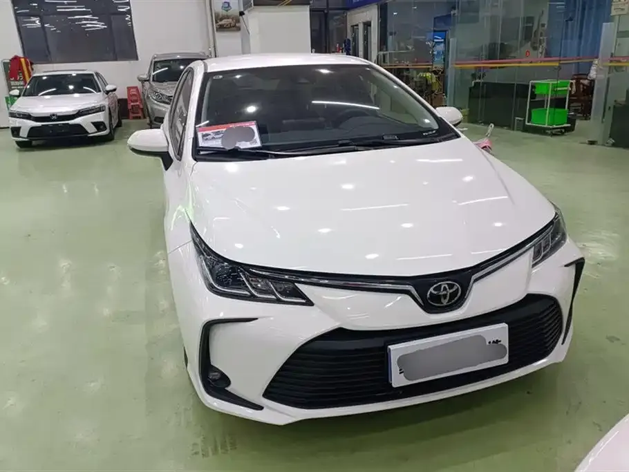 Toyota Corolla 2023 из CN, фото 2