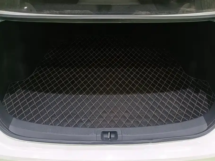 Toyota Corolla 2023 из CN, фото 9