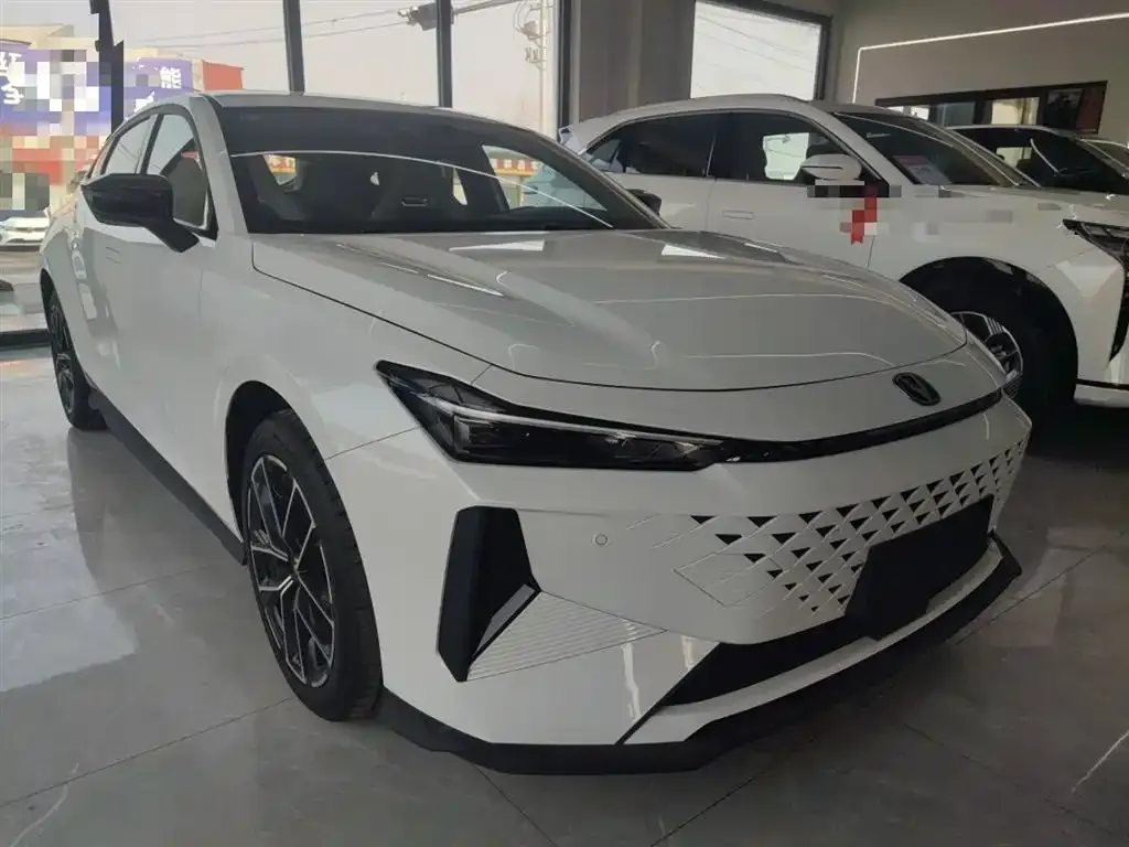 Changan UNI-V iDD 2025 из CN, фото 8