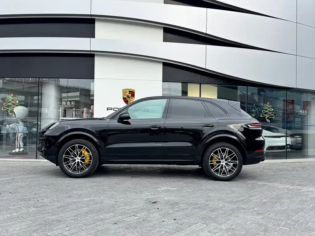 Porsche Cayenne 2024 из CN, фото 8