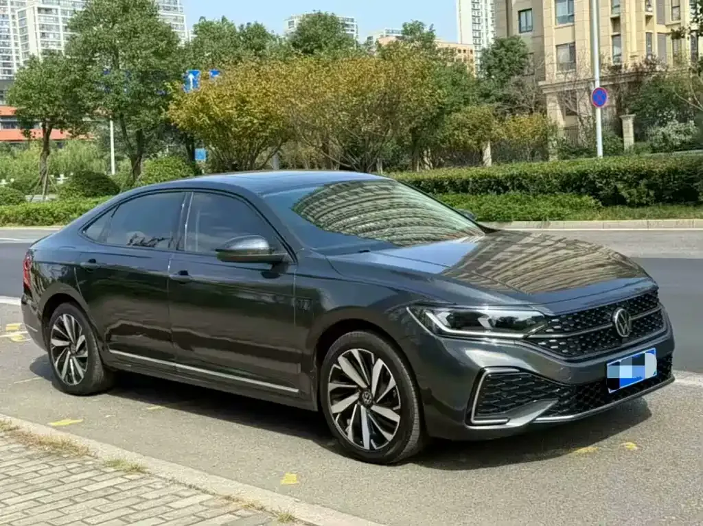 Volkswagen Passat — фото 3