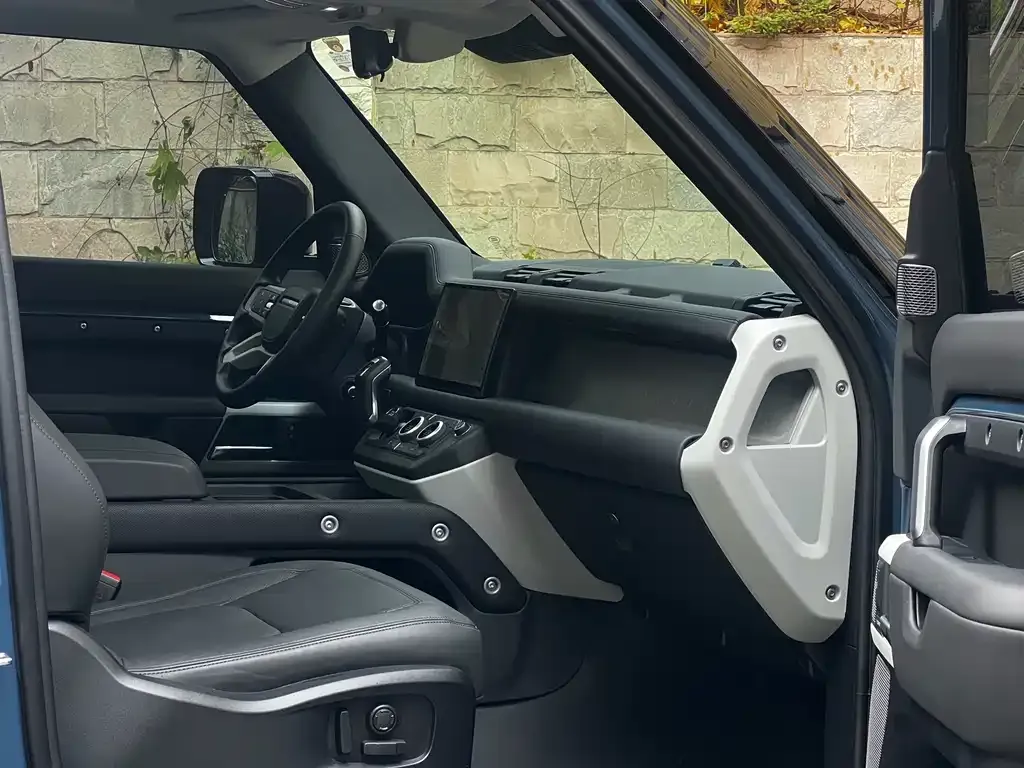 Land Rover Defender 2025 из CN, фото 6