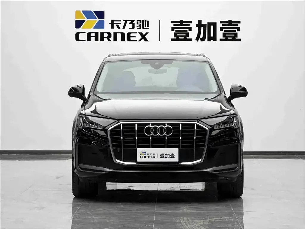 Audi Q7 2024 из CN, фото 2
