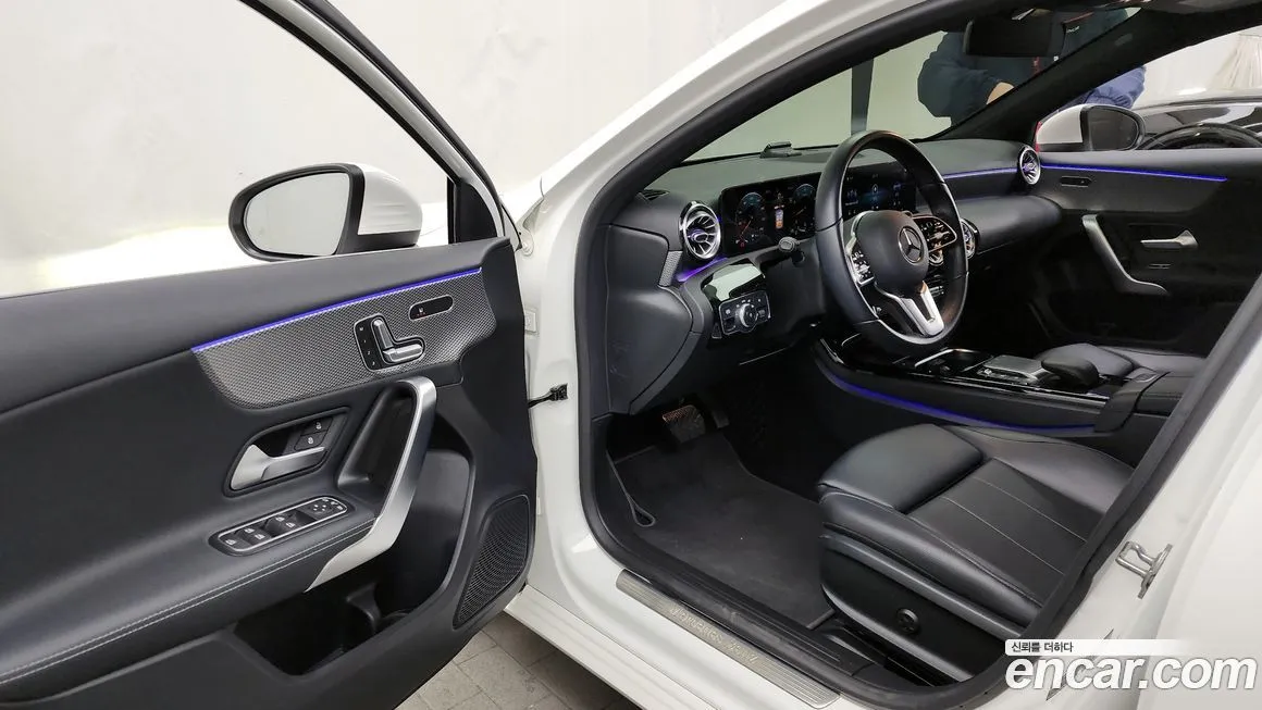 Mercedes-Benz A-Class — фото 10