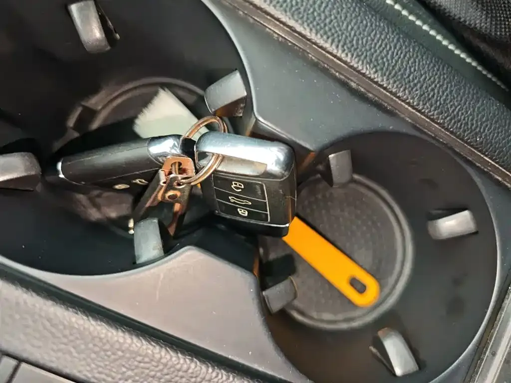 Volkswagen Magotan 2021 из CN, фото 3