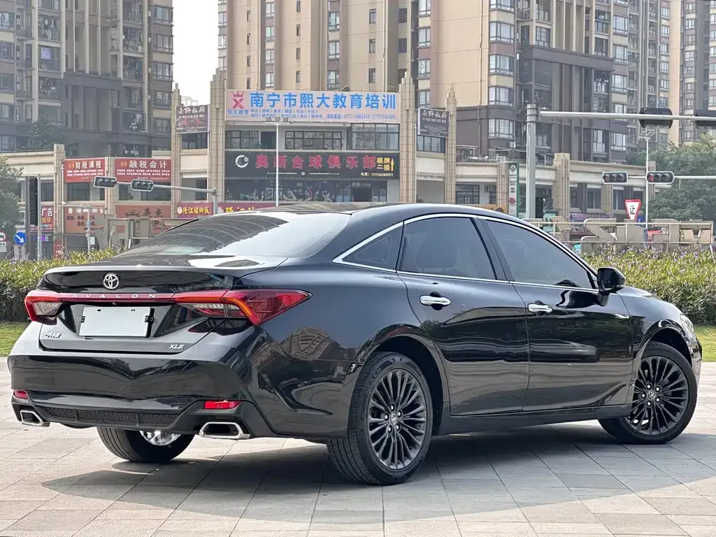 Toyota Avalon 2022 из CN, фото 5