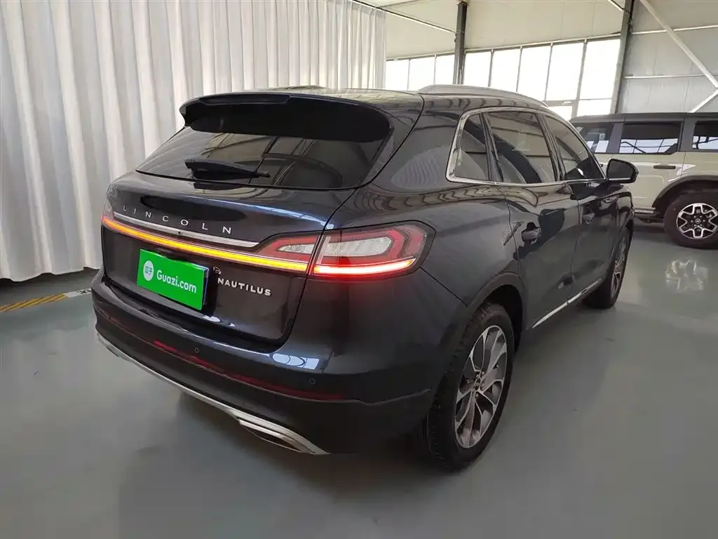 Lincoln Nautilus 2021 из CN, фото 4