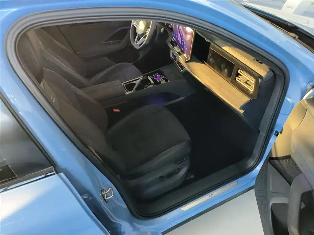 Volkswagen Tiguan L 2024 из CN, фото 7