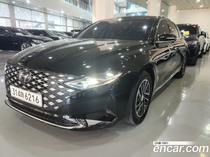 Hyundai Grandeur — фото 1