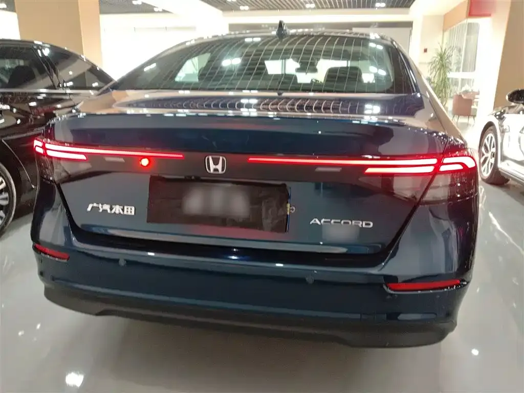 Honda Accord 2024 из CN, фото 6