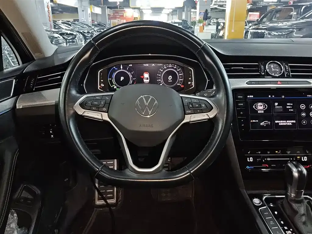 Volkswagen Magotan GTE PHEV 2022 из CN, фото 5