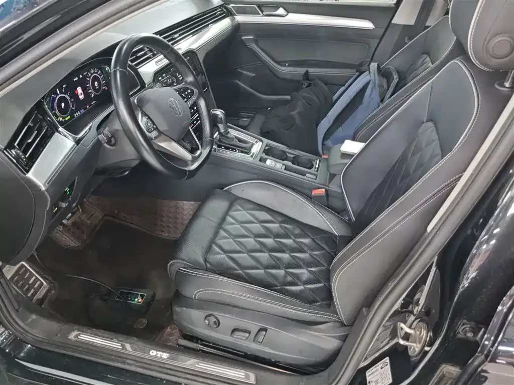 Volkswagen Magotan GTE PHEV 2022 из CN, фото 7
