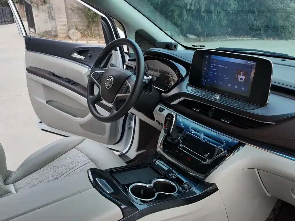 Buick GL8 2024 из CN, фото 4