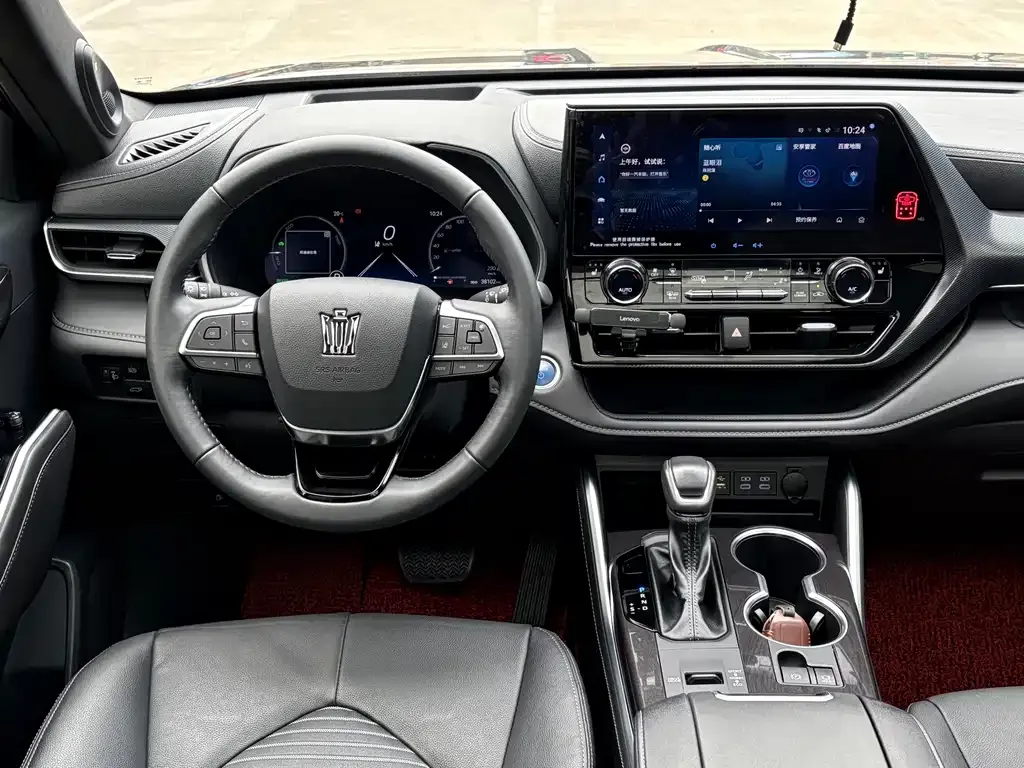 Toyota Crown Kluger 2023 из CN, фото 8