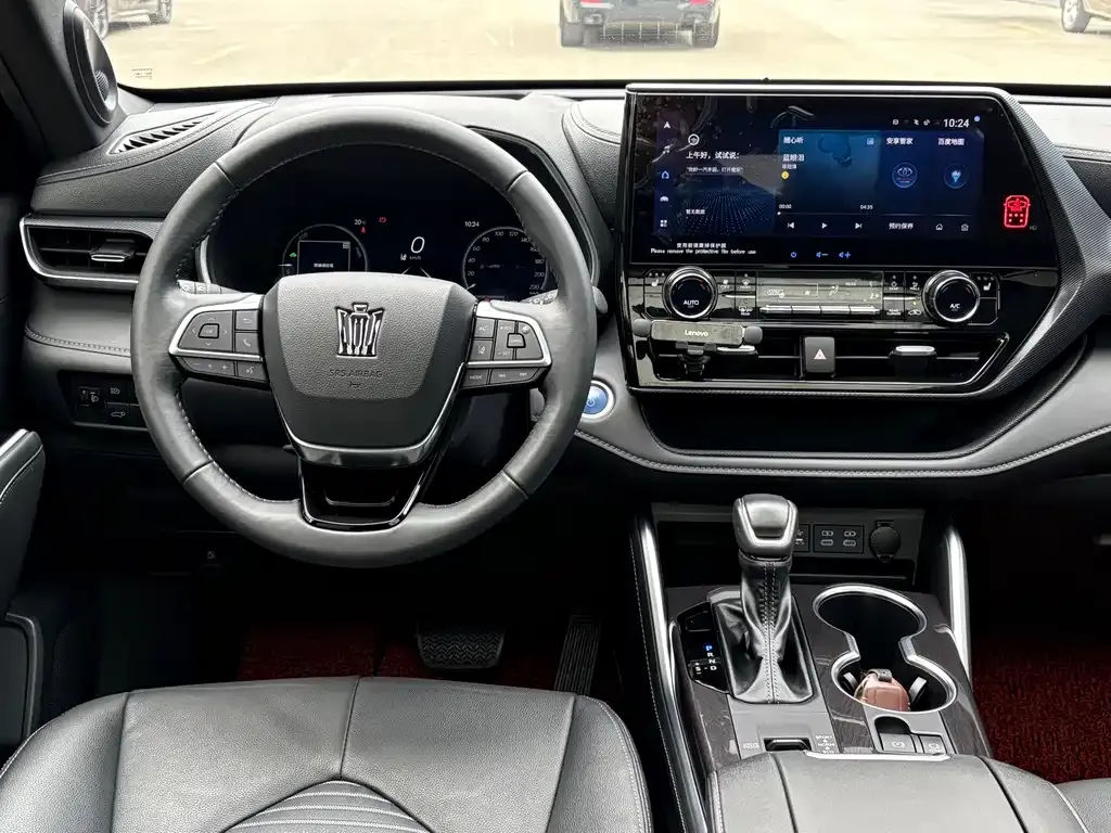 Toyota Crown Kluger 2023 из CN, фото 4