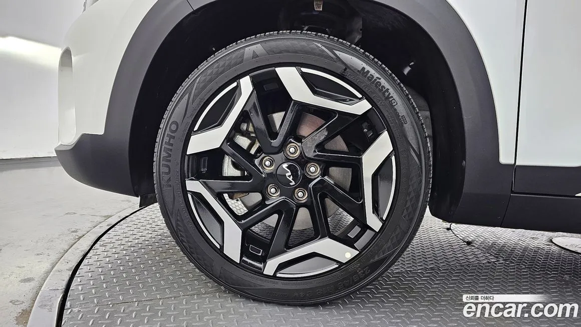 Kia Seltos — фото 5