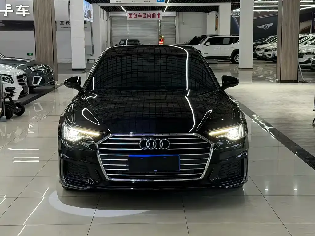Audi A6L 2021 из CN, фото 6