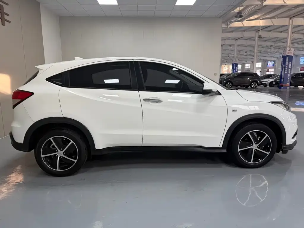 Honda Vezel 2022 из CN, фото 8