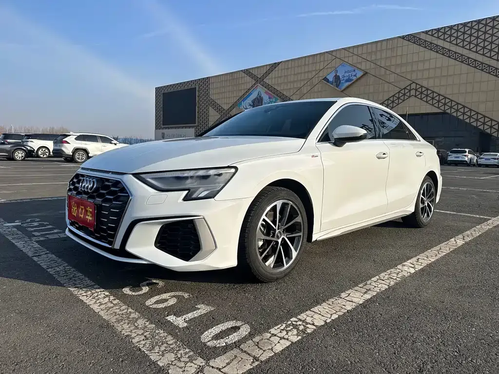 Audi A3 2022 из CN, фото 1