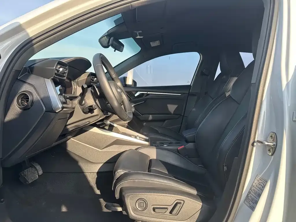 Audi A3 2022 из CN, фото 4
