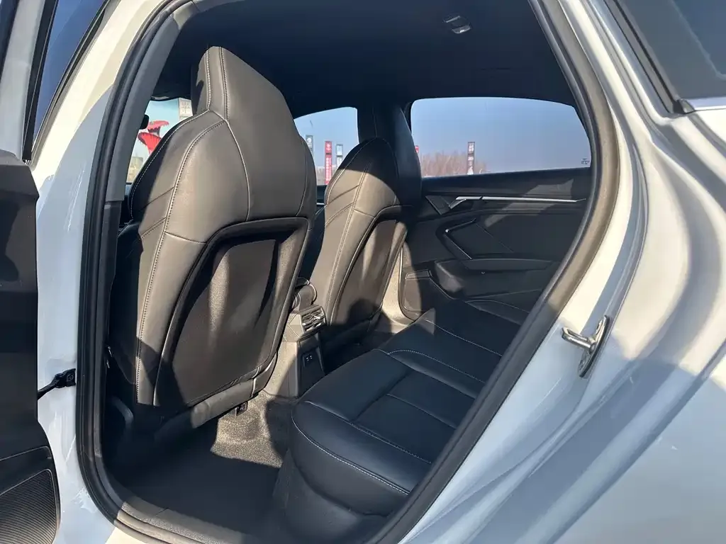 Audi A3 2022 из CN, фото 5