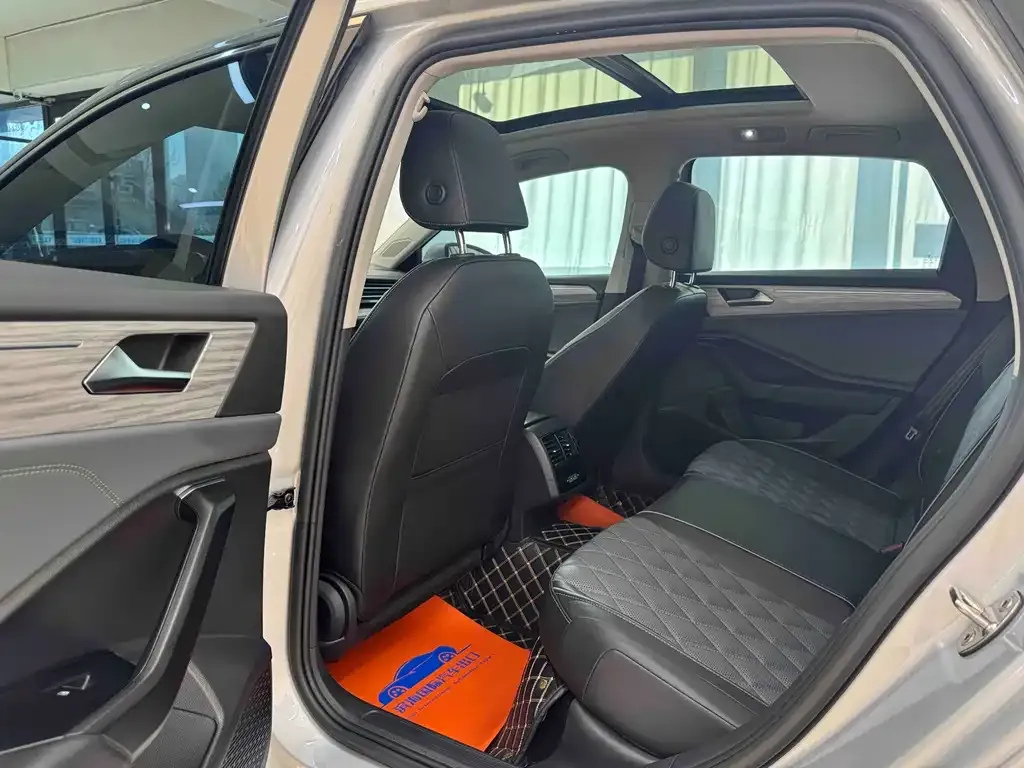 Volkswagen Sagitar 2023 из CN, фото 8