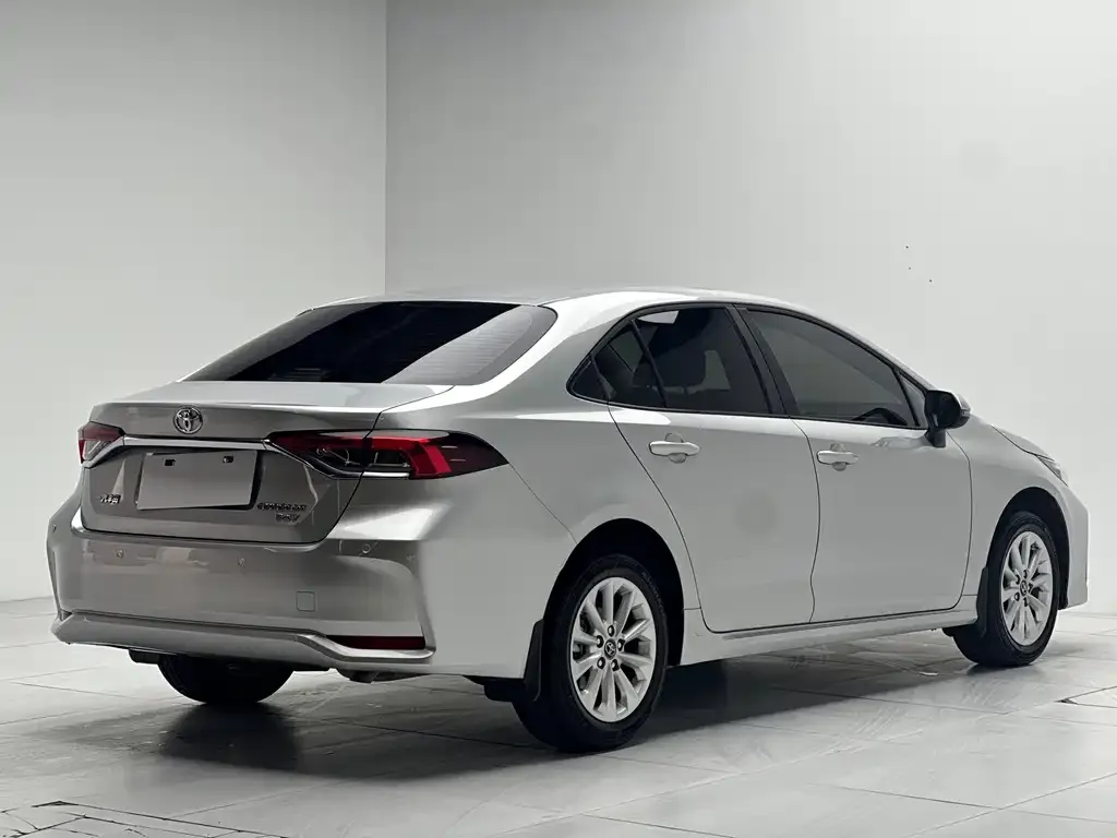 Toyota Corolla 2022 из CN, фото 2