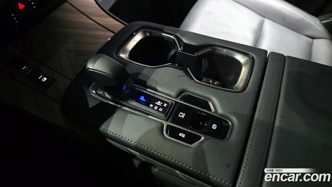Lexus LM 2025 из KR, фото 9