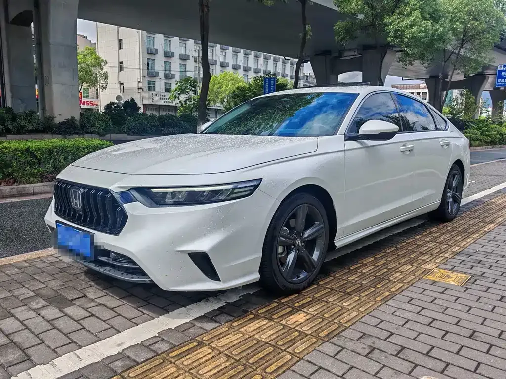 Honda Inspire 2023 из CN, фото 1