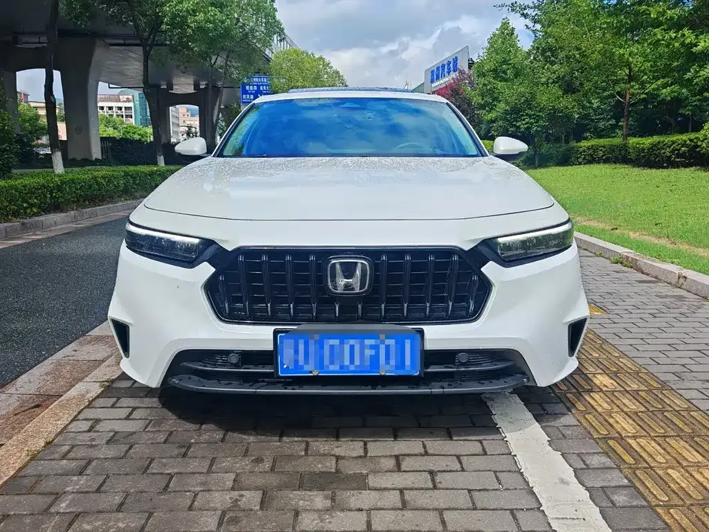 Honda Inspire 2023 из CN, фото 8