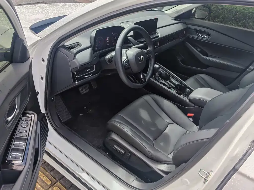 Honda Inspire 2023 из CN, фото 4
