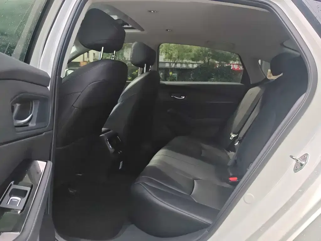 Honda Inspire 2023 из CN, фото 2
