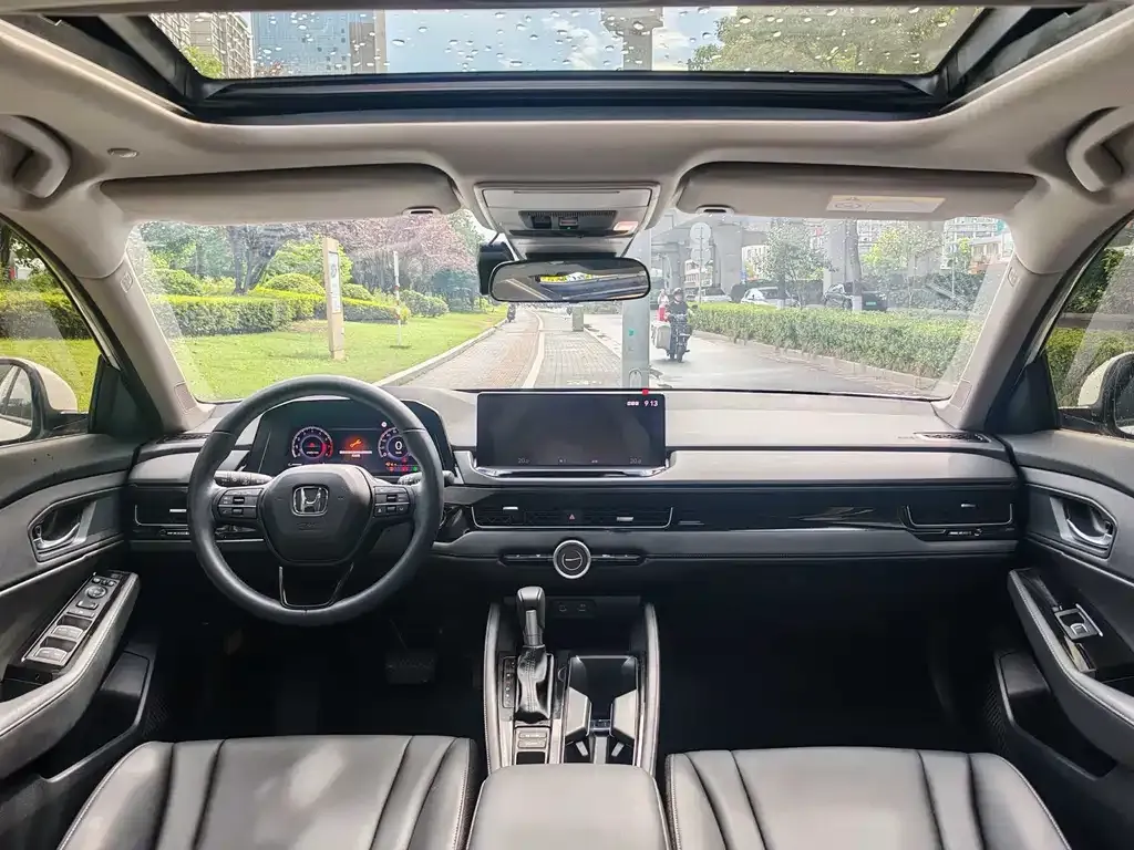Honda Inspire 2023 из CN, фото 7