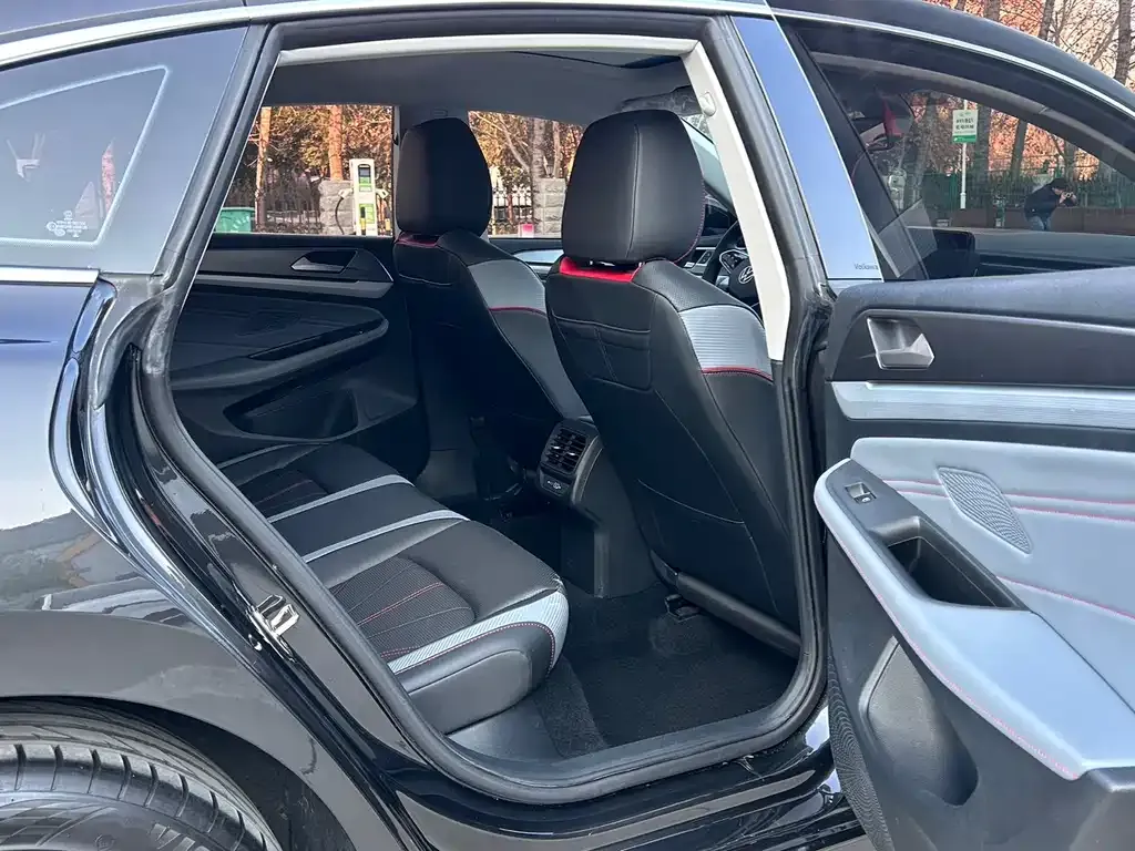 Volkswagen Lamando 2023 из CN, фото 4