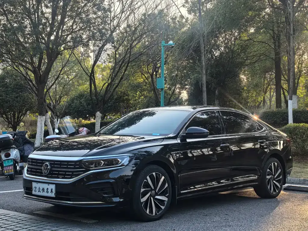 Volkswagen Passat 2022 из CN, фото 1