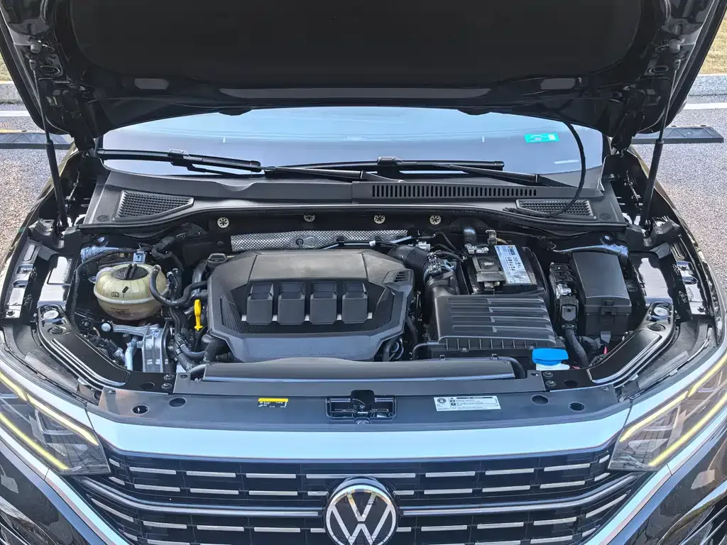Volkswagen Passat 2022 из CN, фото 6