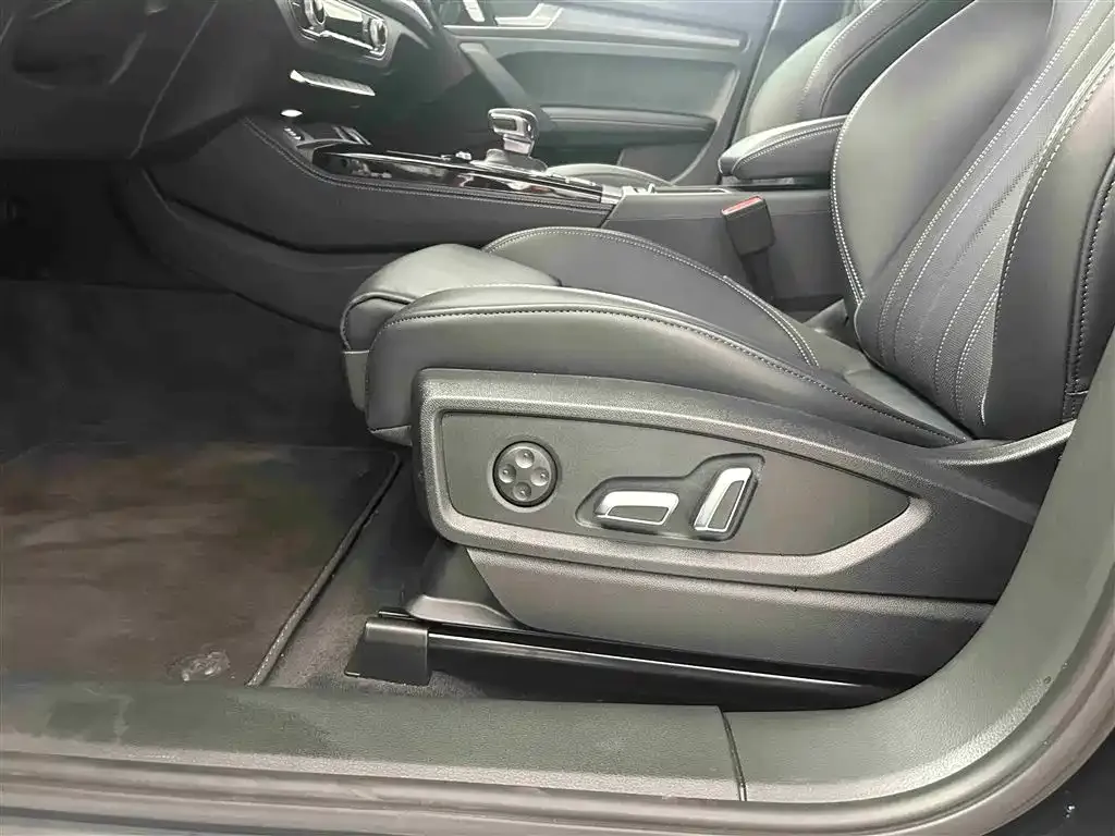 Audi Q5L 2025 из CN, фото 10