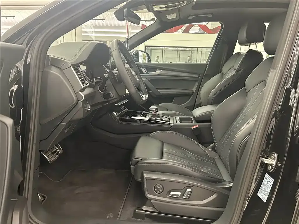 Audi Q5L 2025 из CN, фото 7