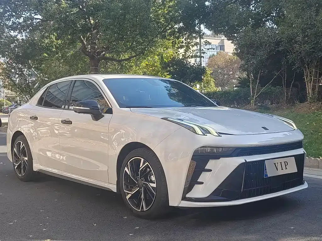 Lynk & Co 03 2023 из CN, фото 3