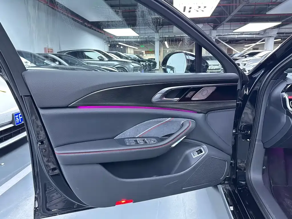Hongqi H6 2025 из CN, фото 4