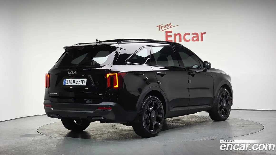 Kia Sorento — фото 4
